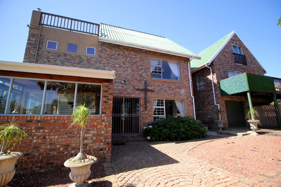 5 Bedroom Property for Sale in Tergniet Western Cape